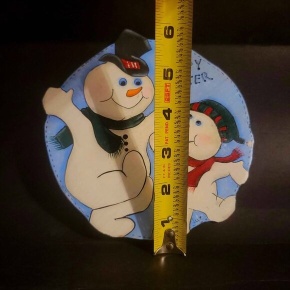 Wooden Plaque With Hand Painted Snowman Scene - Picture 4 of 4